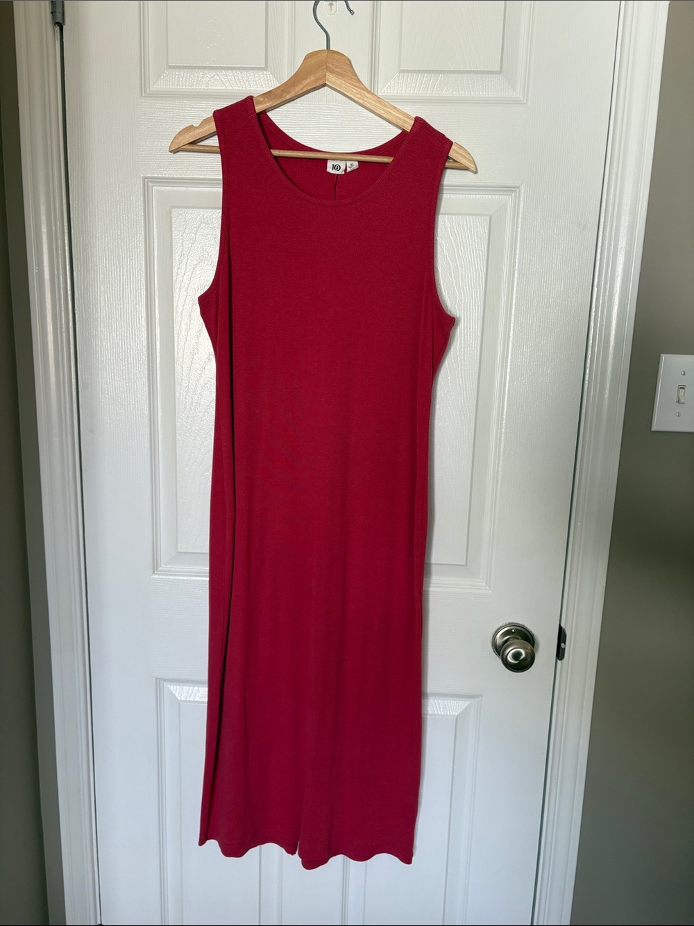 tentree Sleeveless Red/Coral Knee-length Dress
